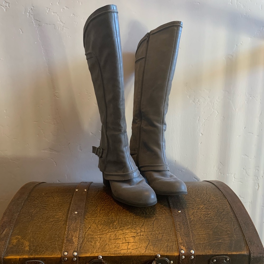 Fergie Grey Boots